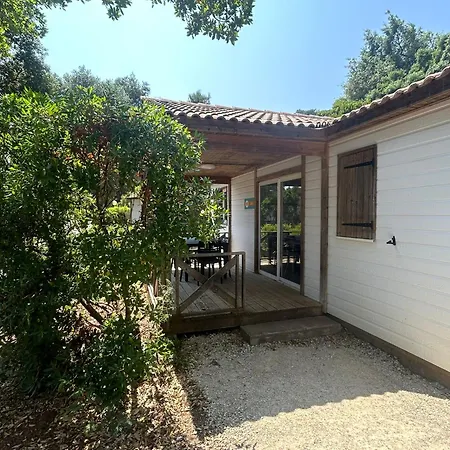 Le Parc Des Chenes Campsite *